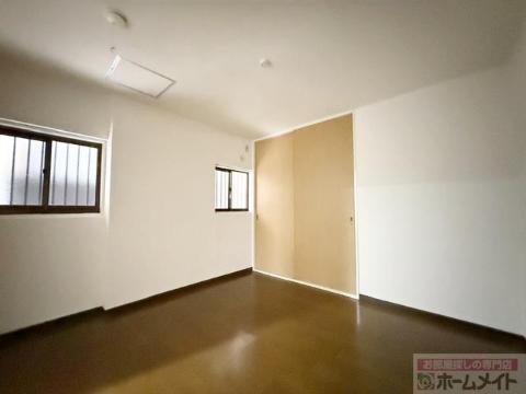 朝岡マンションの居間写真