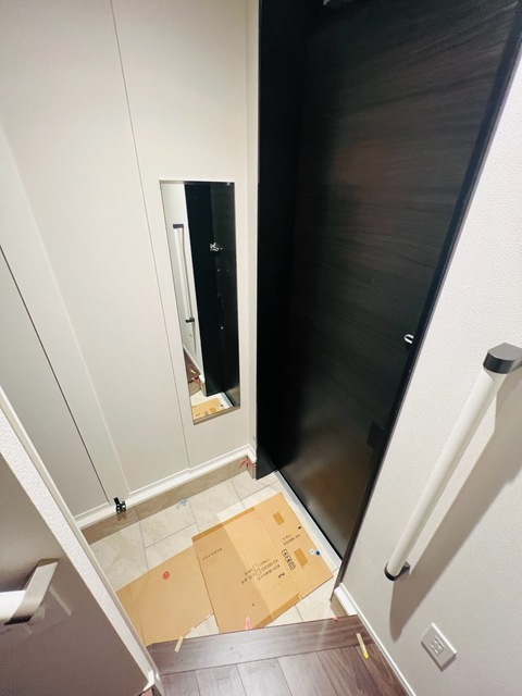 京王線 調布駅 バス乗車時間：12分 最寄りバス停で下車 徒歩3分 2階建 新築の玄関写真