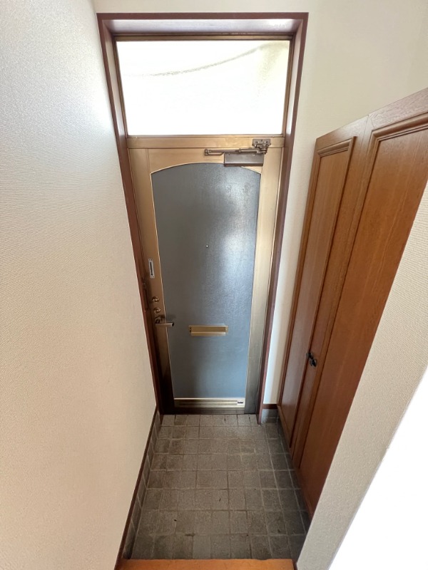 玄関　※他部屋参考写真