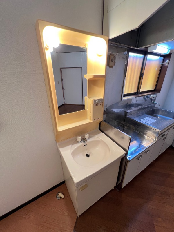 洗面設備　※他部屋参考写真