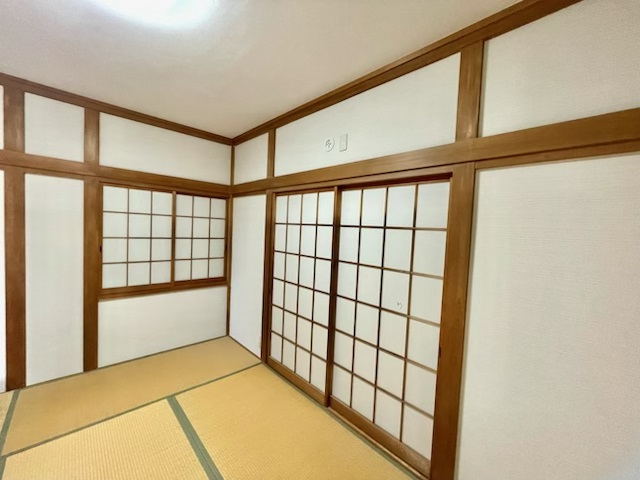 台方貸家の居間写真
