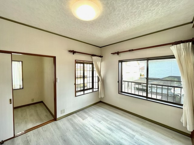 台方貸家の居間写真