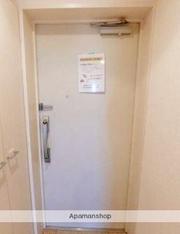 FUTIVAL上石神井駅前通りの玄関写真