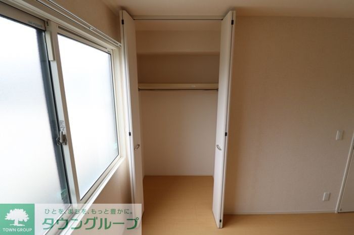 ミッドパレス IIの玄関写真