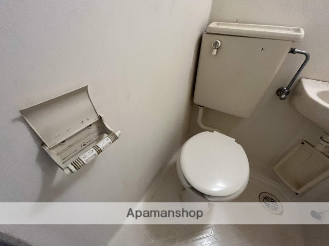 ＪＲ中央線 西荻窪駅 徒歩8分 3階建 築37年のトイレ写真