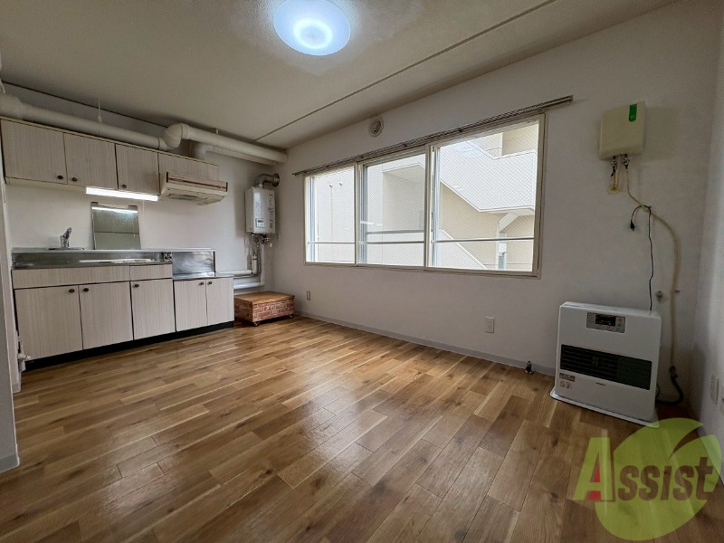 居室・リビング　広くてキレイなお部屋が広がっていて、充実した生活が送れそう。