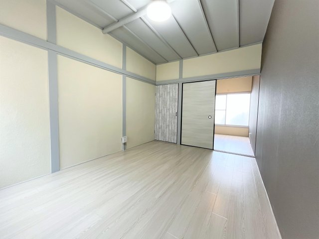 大阪府寝屋川市御幸東町 戸建22の内装写真