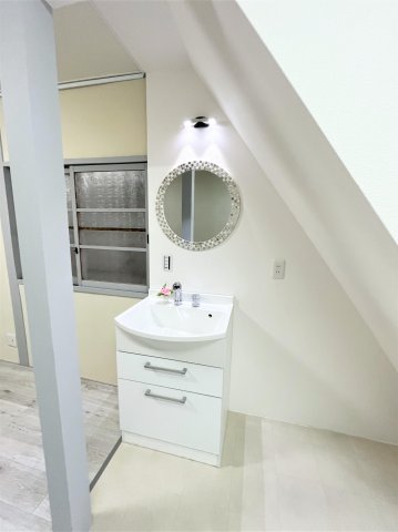 大阪府寝屋川市御幸東町 戸建22の内装写真