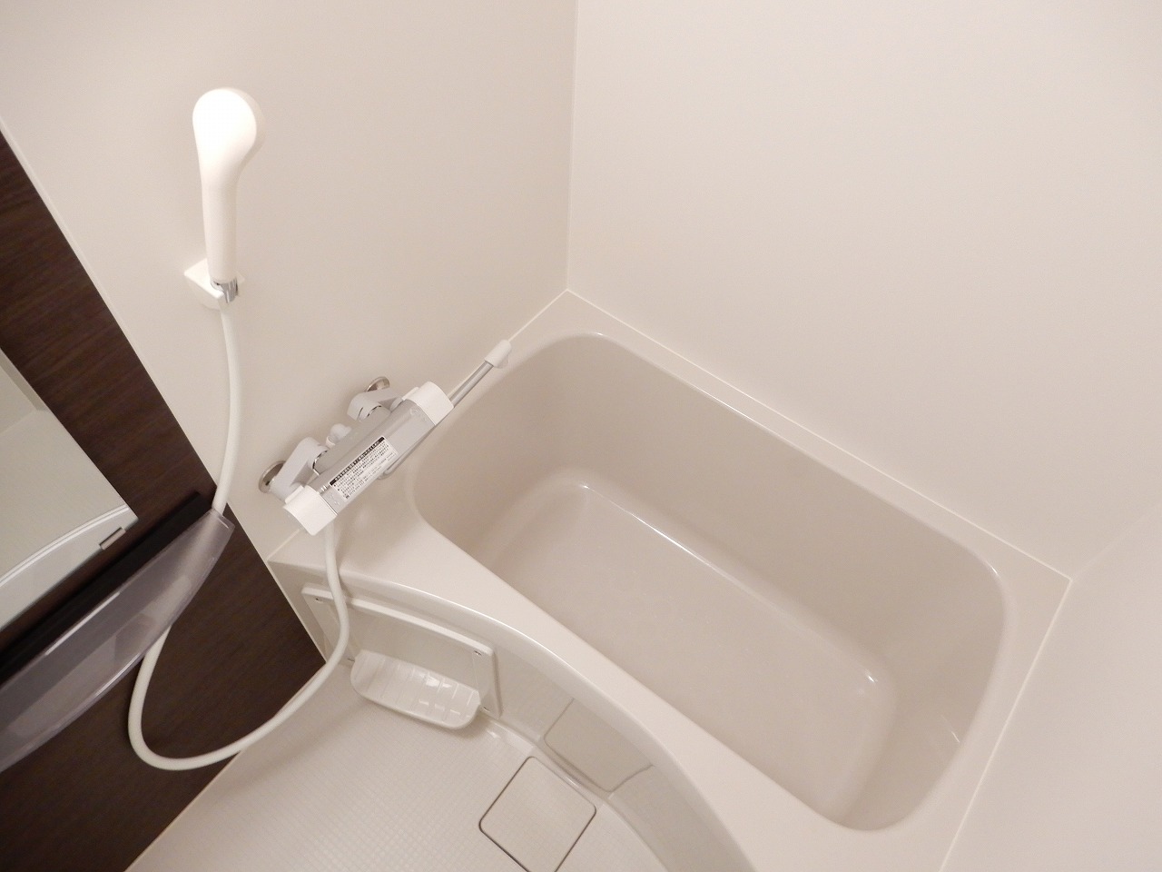 バス・シャワールーム　浴室乾燥機付き