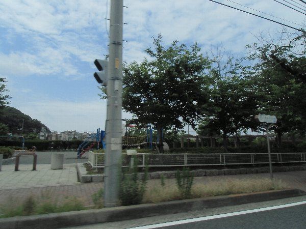 【レオパレス池田IIの公園】