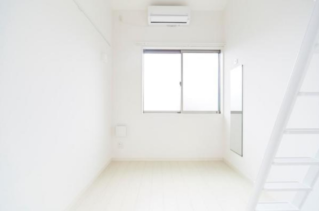 ＪＲ山手線 池袋駅 徒歩10分 2階建 築6年の居間写真