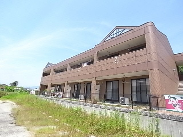 【吉野郡大淀町大字新野のマンションの建物外観】