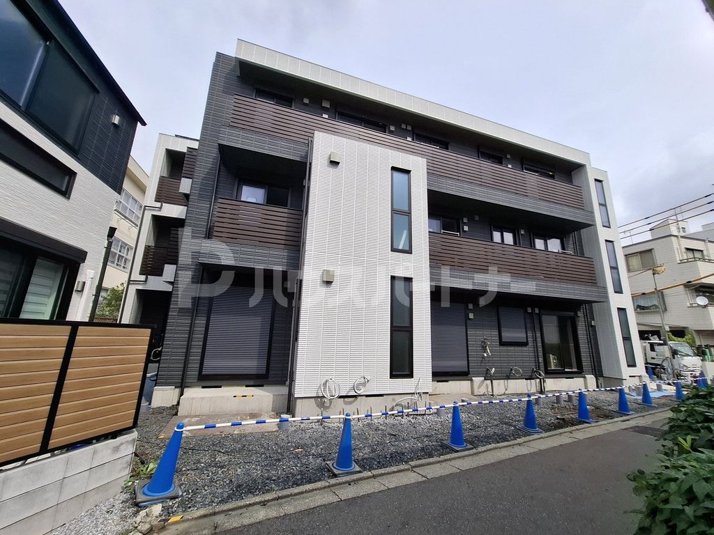 足立区西新井栄町のマンションの建物外観