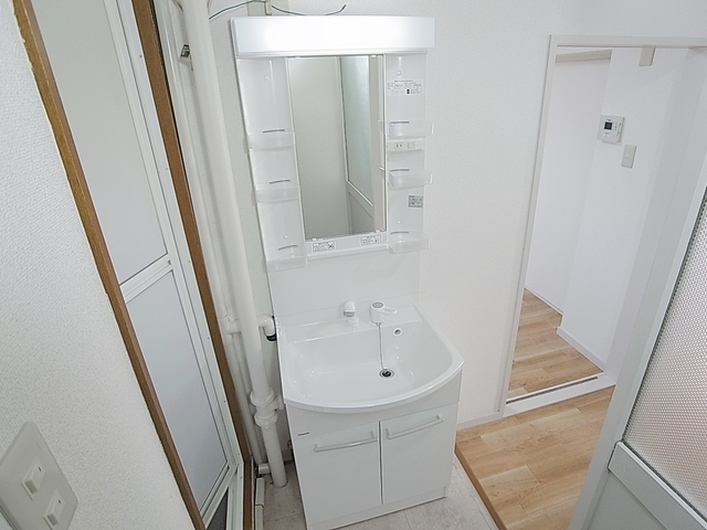 洗面設備　シャンプードレッサー完備