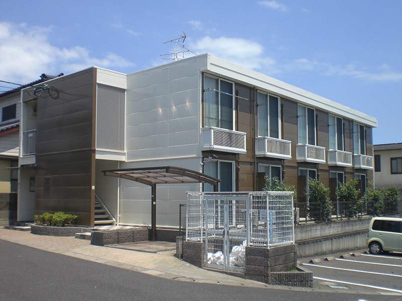 鹿児島市桜ヶ丘のアパートの建物外観