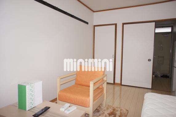 居室・リビング　７帖の洋間です。