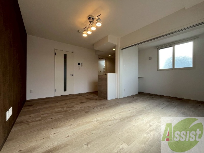 居室・リビング　広くてキレイなお部屋が広がっていて、充実した生活が送れそう。