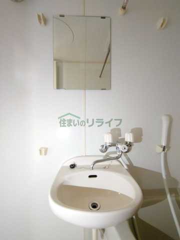 洗面設備　別部屋参考写真となります。