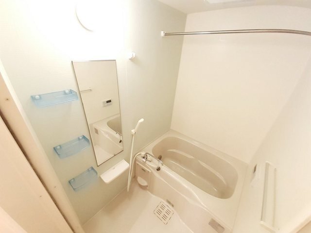 バス・シャワールーム　バス／シャワー