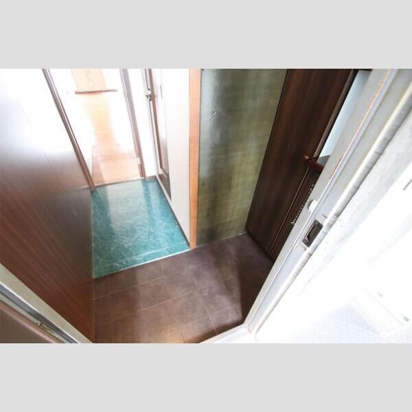 玄関　※他部屋参照