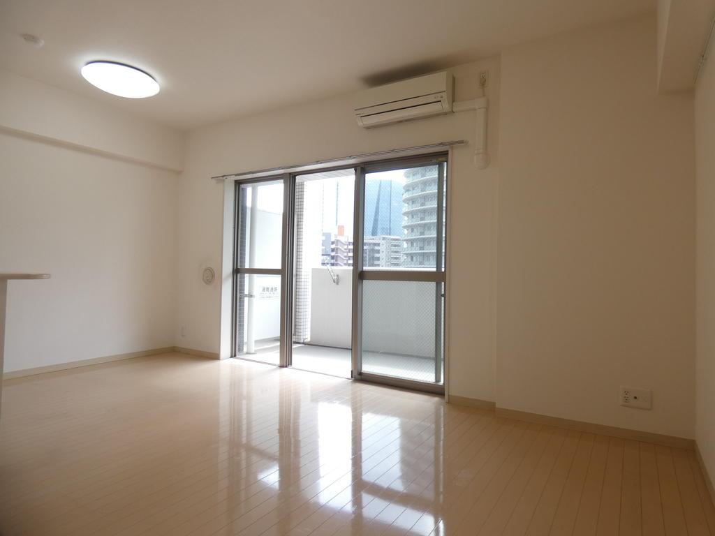 居室・リビング　内観※別部屋参考写真