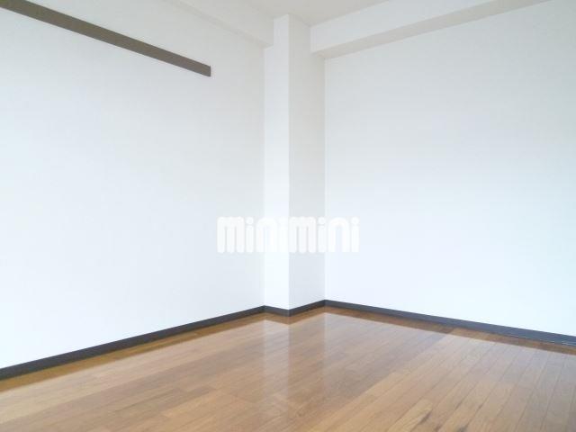 その他部屋・スペース　壁紙が白いので明るいお部屋ですね