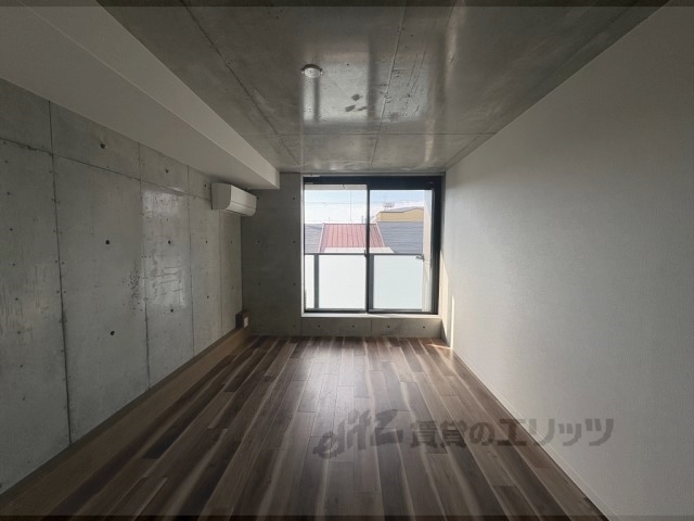 居室・リビング　居室