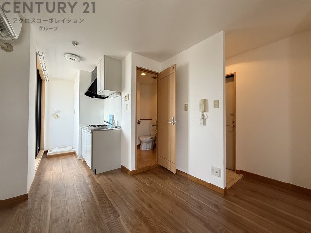 居室・リビング　２面採光の明るいお部屋です