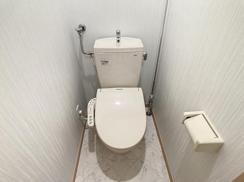 トイレ　トイレ