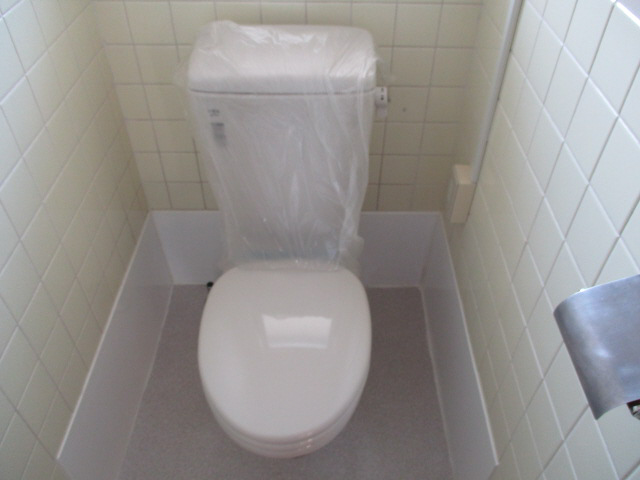 トイレ　トイレ