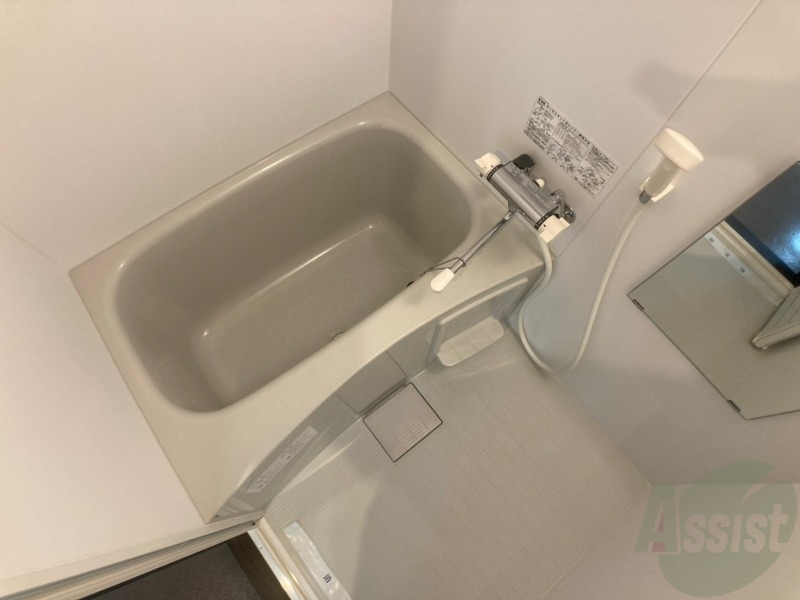 バス・シャワールーム　お風呂です。ゆっくりお風呂につかるのも体に良いですね～