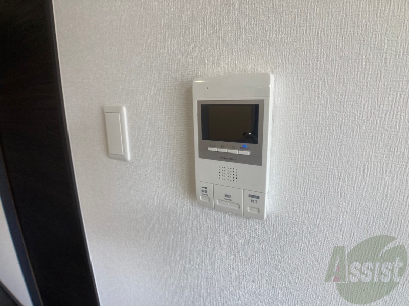 セキュリティ　ＴＶモニター付インターホンです。来客者の顔が見えるので安心！