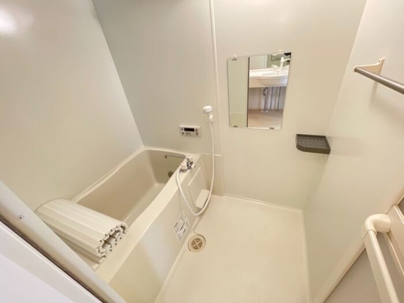 バス・シャワールーム　図面と現状に相違がある場合には現状を優先