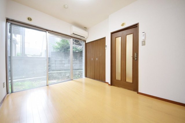 居室・リビング　～ゆったり広々～別号室参考写真