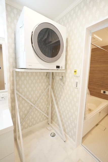 その他設備　室内洗濯機置き場ガス衣類乾燥機有