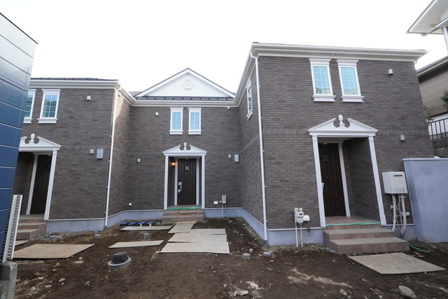 建物外観　外構工事前