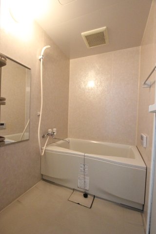 バス・シャワールーム　参考写真です。現況優先。