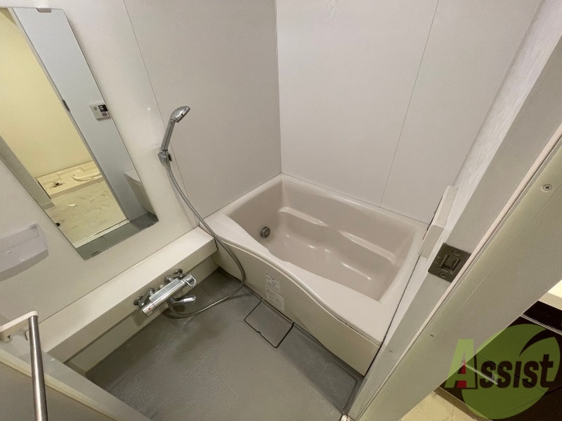 バス・シャワールーム　疲れを癒すには湯船でゆっくりするのが良いですよ。