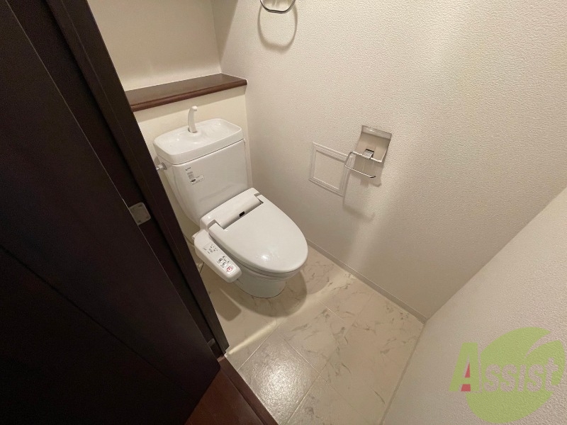 トイレ　シャワートイレになっているので快適です！