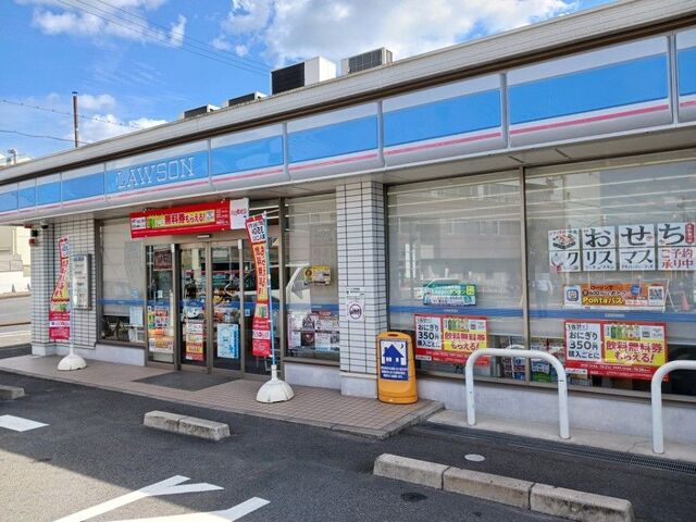 コンビニ　ローソン　京都城陽郵便局前店（コンビニ）まで49m