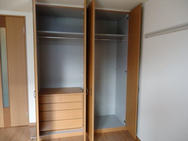 収納　クローゼット