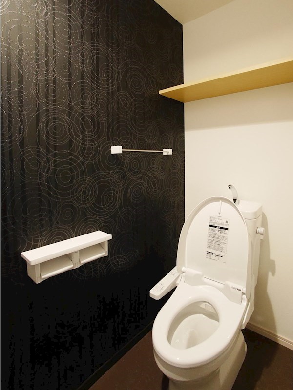 トイレ　※階数によって色が異なります。