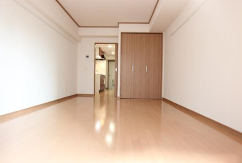 居室・リビング　こちらの居間で趣味の時間をお楽しみください