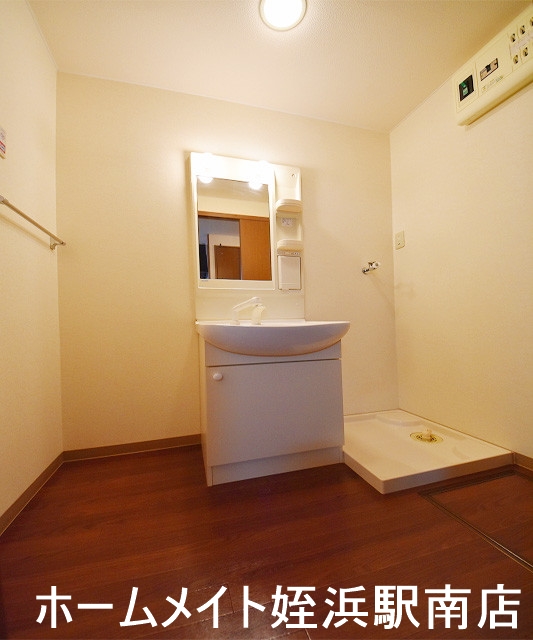 洗面設備　★洗面脱衣所も広々♪★参考写真