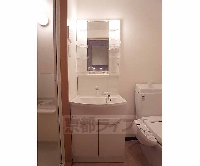 洗面設備　シャンプードレッサーです