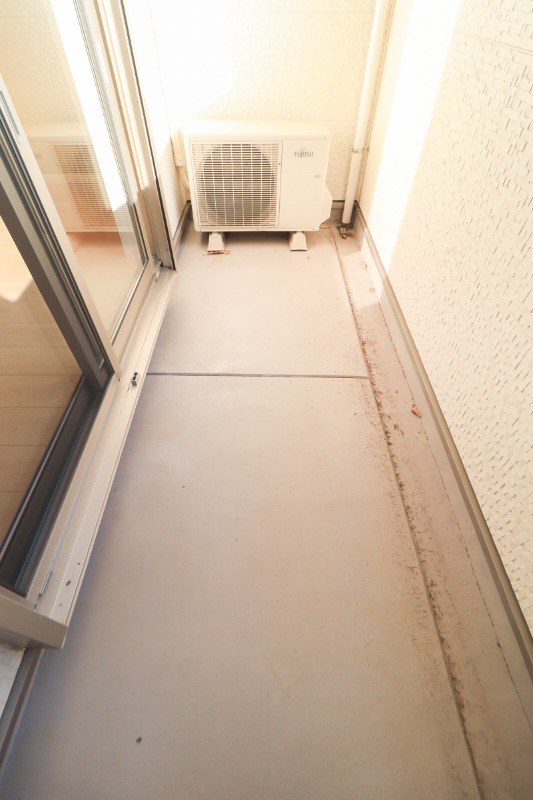 バルコニー　図面と現状に相違がある場合には現状を優先