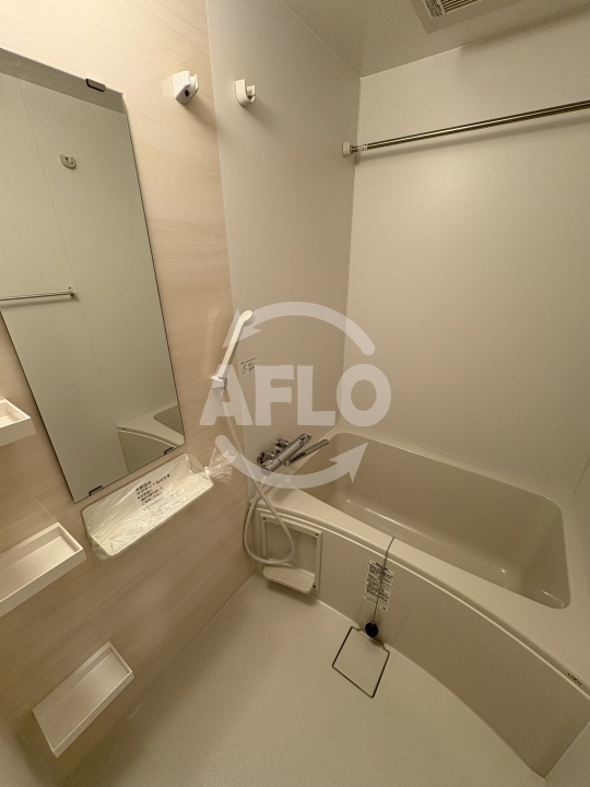 バス・シャワールーム　アプリーレ松屋町　浴室