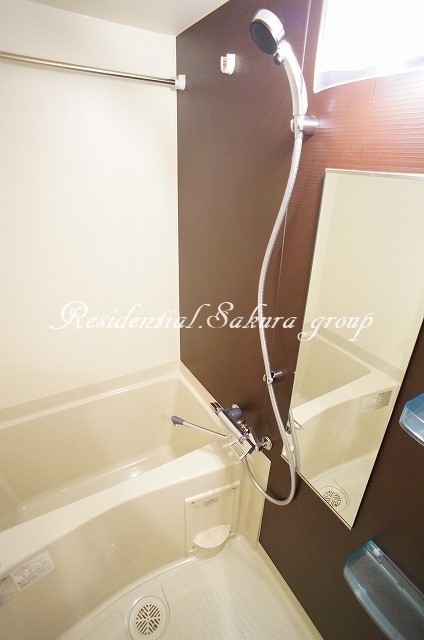 バス・シャワールーム　嬉しい浴室乾燥機付き♪