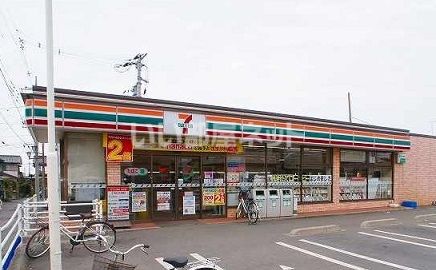 コンビニ　セブンイレブン川越砂店（コンビニ）まで743m
