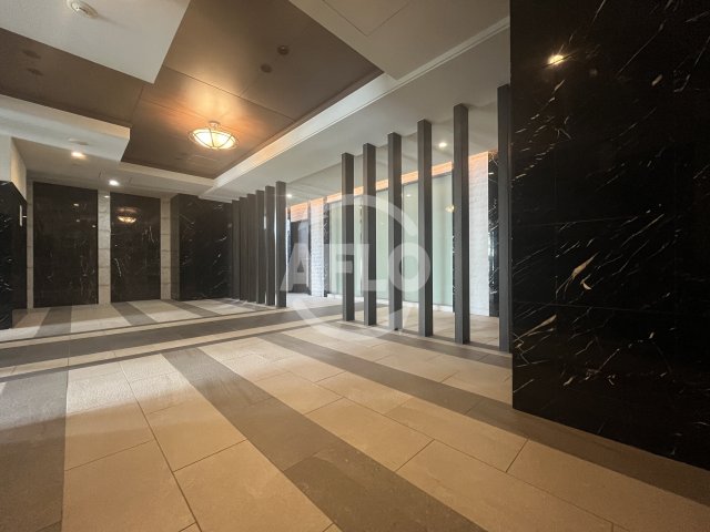 ロビー　エスプレイス新大阪サウスゲート　ロビー